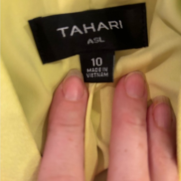 Tahari Crepe Belted jacket with matching crepe classic pants - Picture 5 of 11